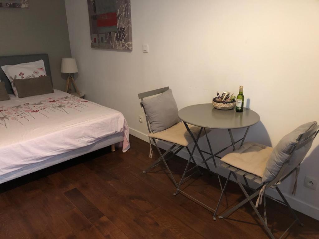 Studio Saint-Placide Париж Екстериор снимка